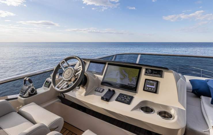 60 FLY - absoluteyachts.com
