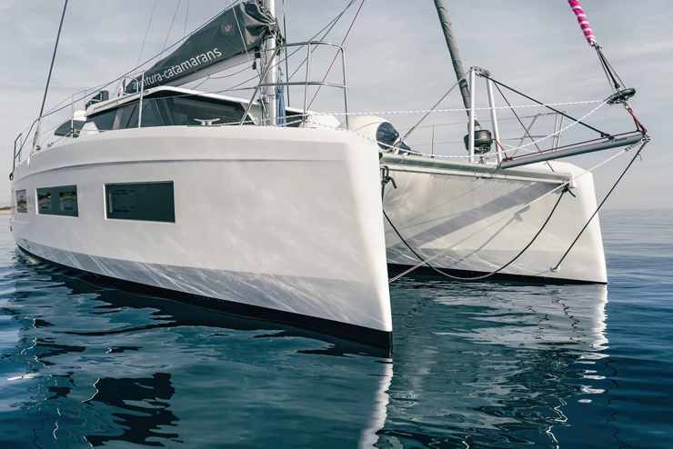 Aventura 37 - aventura-catamarans.com