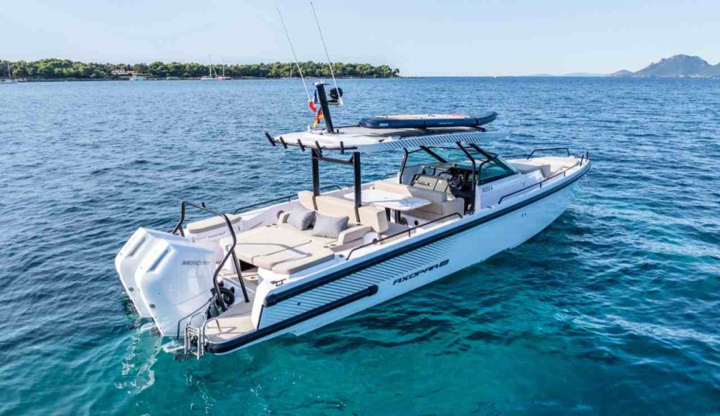 Axopar 37 Sun Top - axopar.com