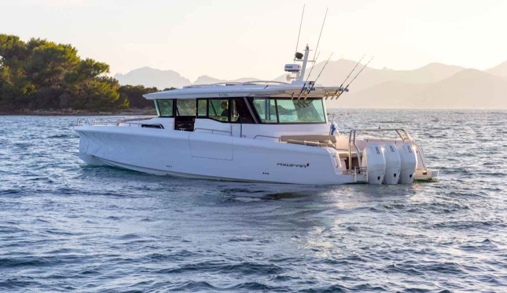 Axopar 45 XC Cross Cabin - axopar.com