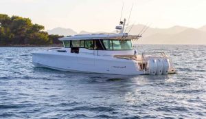 Axopar 45 XC Cross Cabin - axopar.com