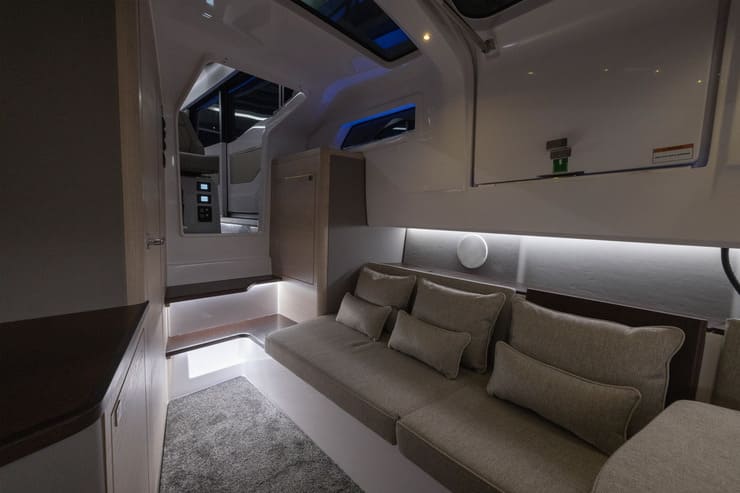 Axopar 45 XC Cross Cabin - axopar.com