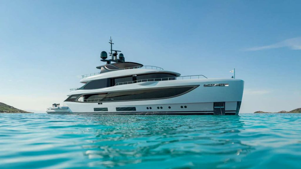 Benetti Oasis 42m - benettiyachts.com - boatmagazine.it
