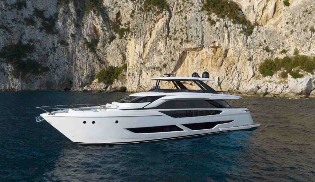 Ferretti Yachts 860 - Ferretti-Yachts.com - boatmagazine.it