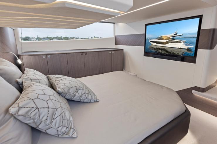 Galeon 450 HTC - galeonyachts.com