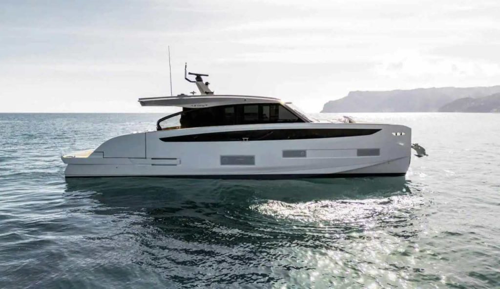 Seadeck 6 Azimut - Azimutyachts.com - boatmagazine.it
